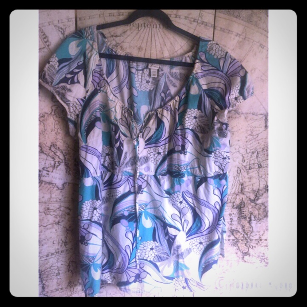FREE with bundle! Venezia 22/24 Short Sleeved Summer Top